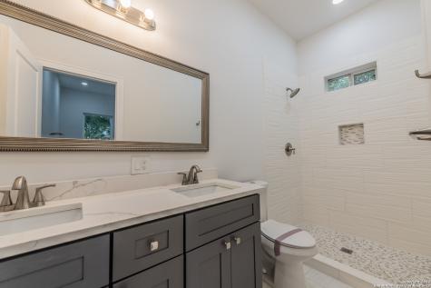 121 Highland San Antonio TX 78210