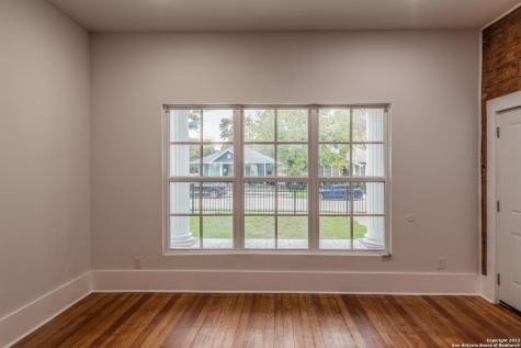 121 Highland San Antonio TX 78210