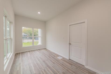 121 Highland San Antonio TX 78210