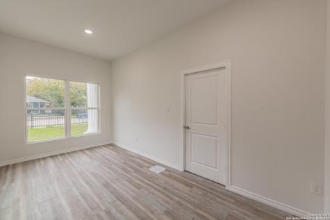121 Highland San Antonio TX 78210