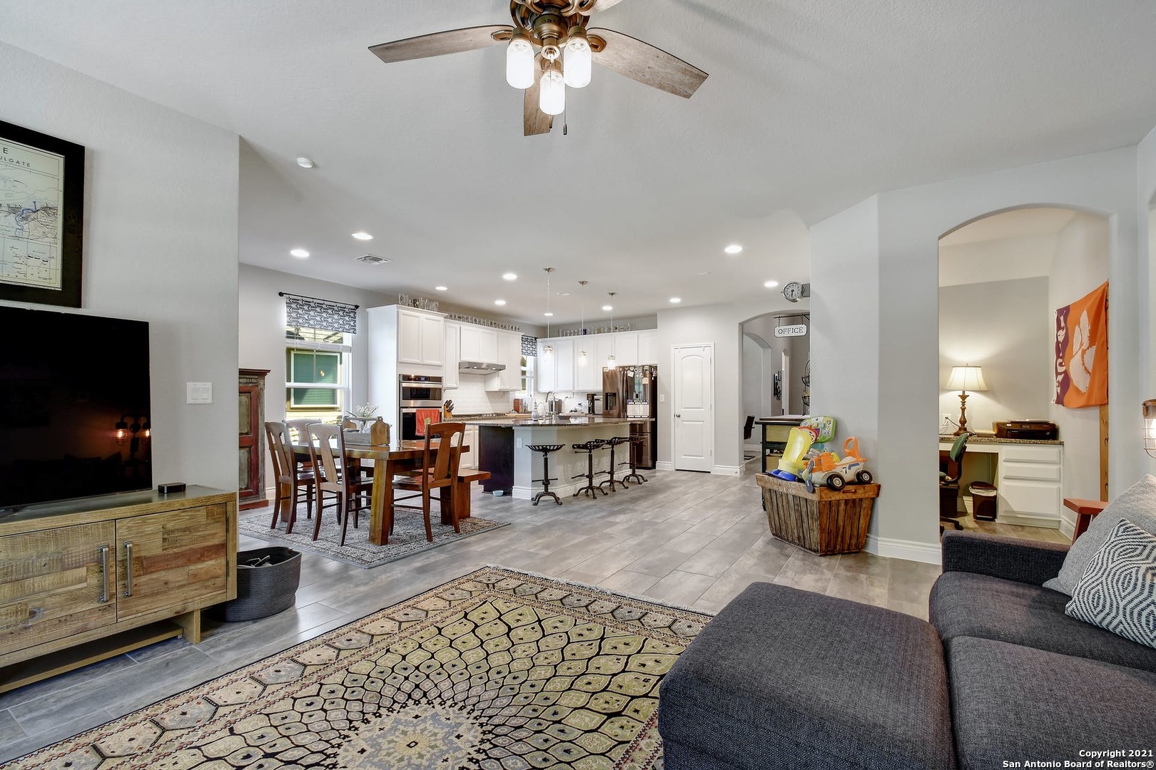 9113 Sunpool Schertz TX 78154