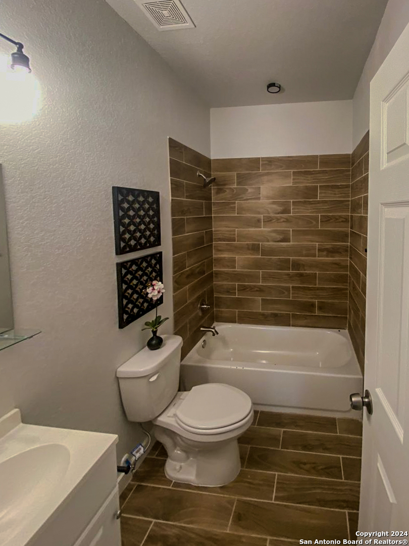 143 Lucas Street San Antonio TX 78209