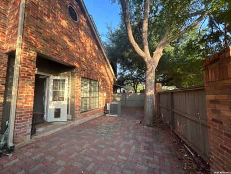 7 Chapel Hill Circle San Antonio TX 78240