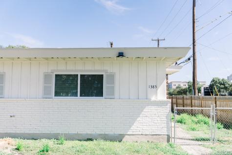 1385 Oblate Drive San Antonio TX 78216