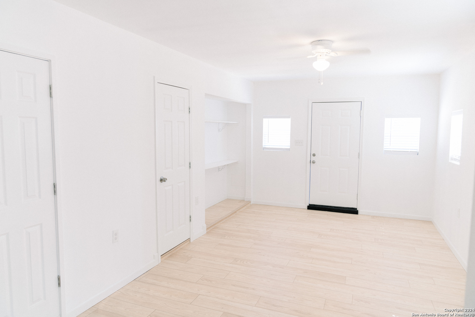 1385 Oblate Drive San Antonio TX 78216
