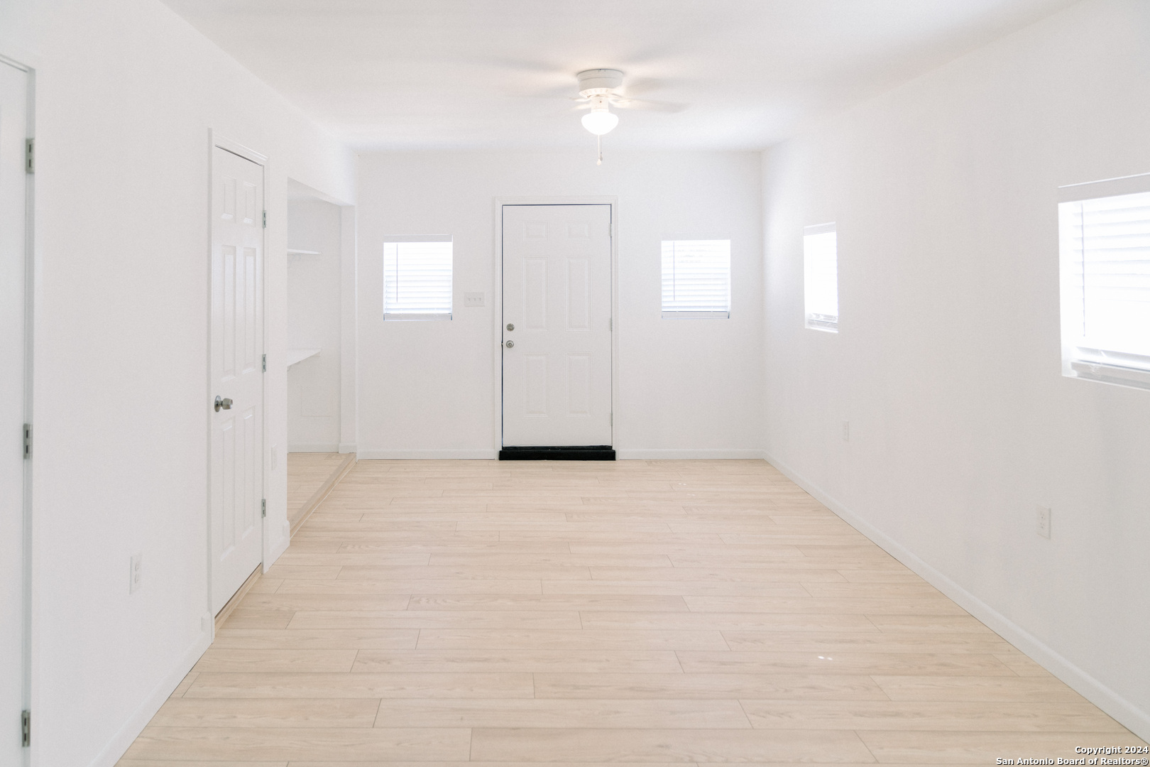 1385 Oblate Drive San Antonio TX 78216
