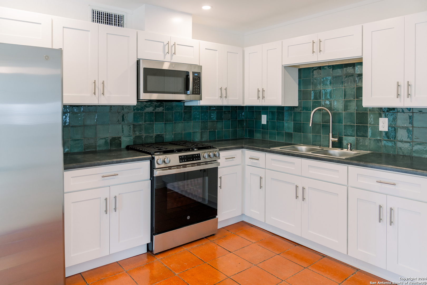 1385 Oblate Drive San Antonio TX 78216