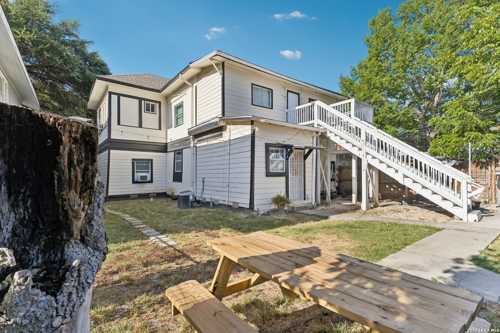 1025 W Craig Place San Antonio TX 78201