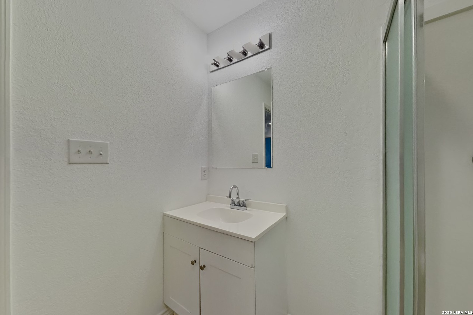 3034 W Salinas San Antonio TX 78207