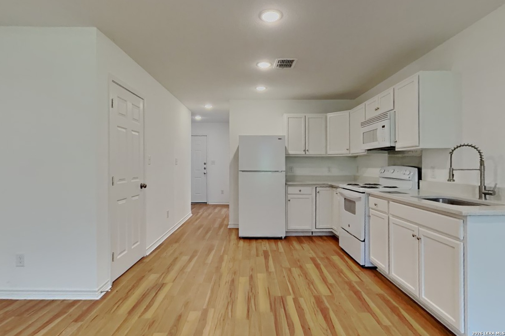 3034 W Salinas San Antonio TX 78207