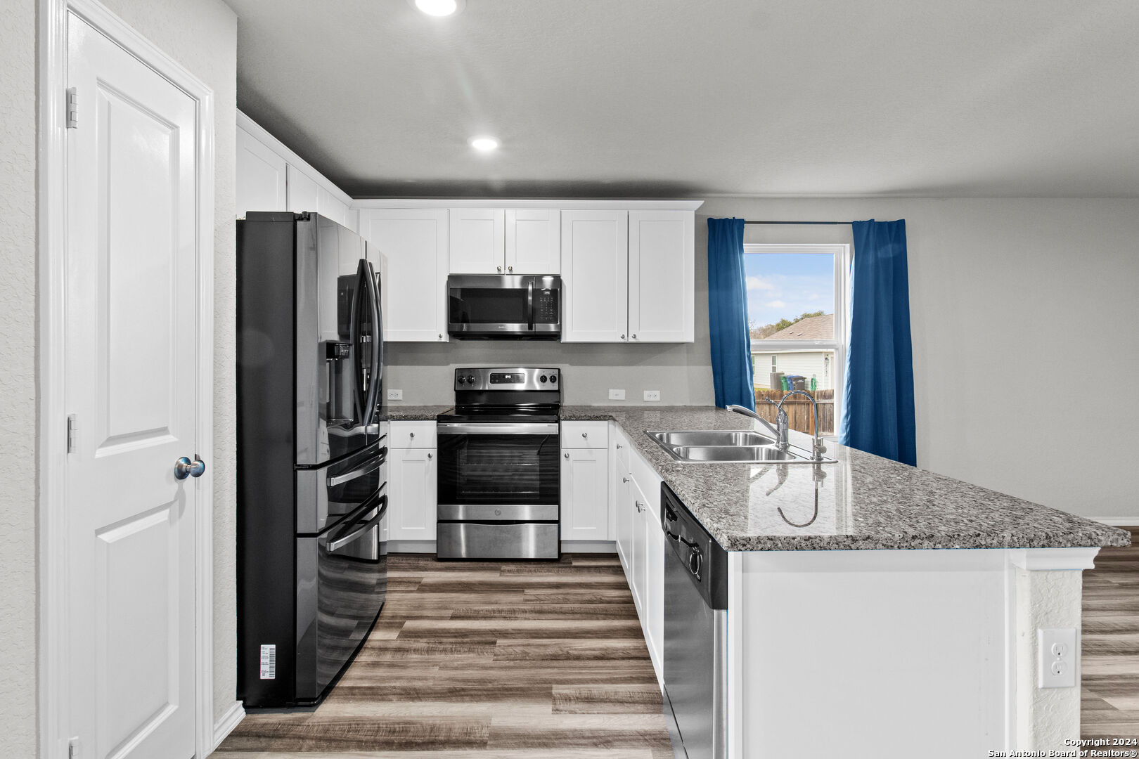 5734 Mountain Point San Antonio TX 78242