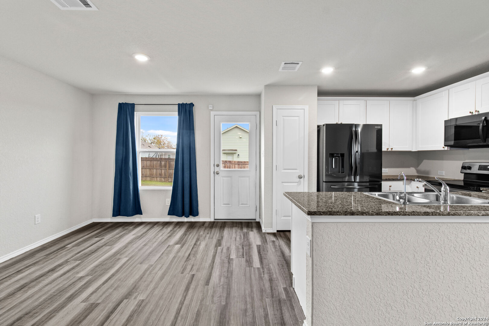 5734 Mountain Point San Antonio TX 78242