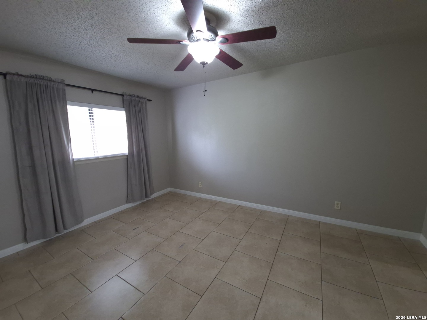 6818 Eden Grove Drive Converse TX 78109