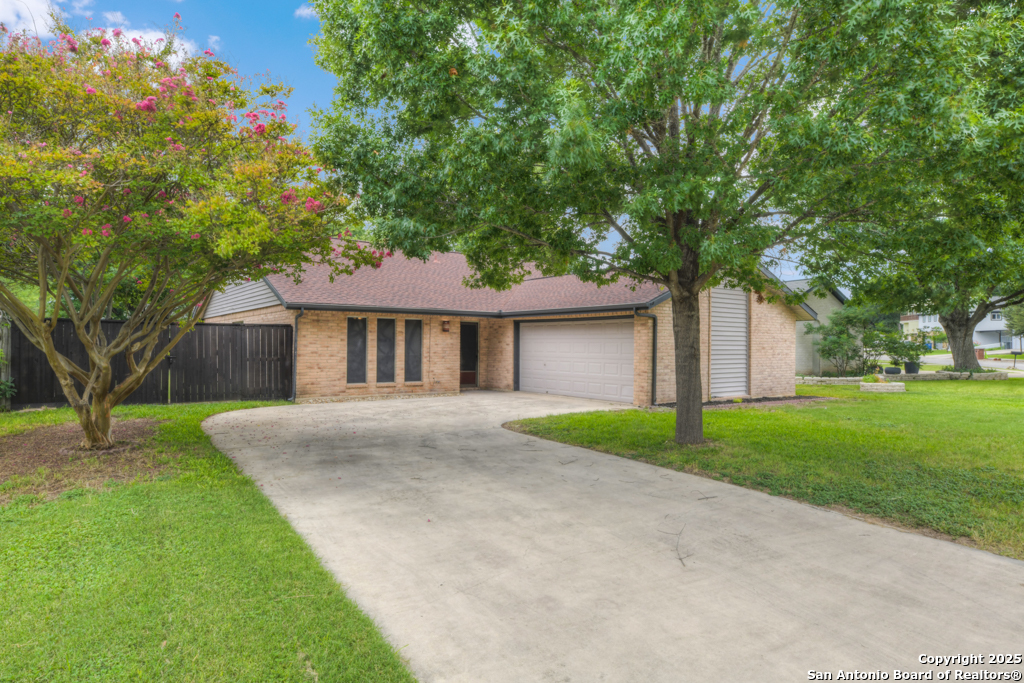627 Summerwood Drive New Braunfels TX 78130