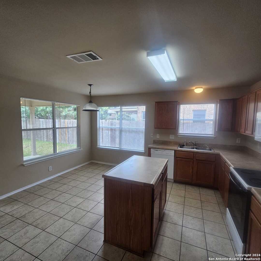 4007 Dunn Oak Drive San Antonio TX 78223