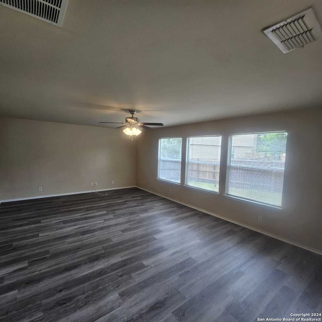 4007 Dunn Oak Drive San Antonio TX 78223