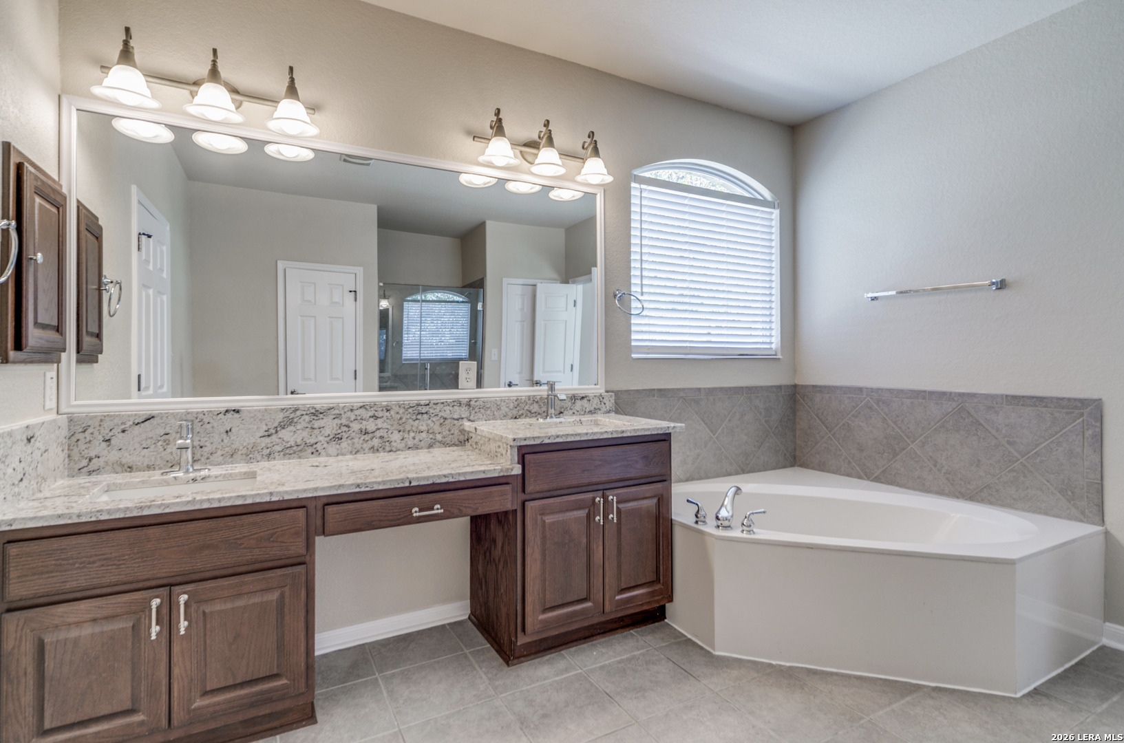 803 Silent Hollow San Antonio TX 78260