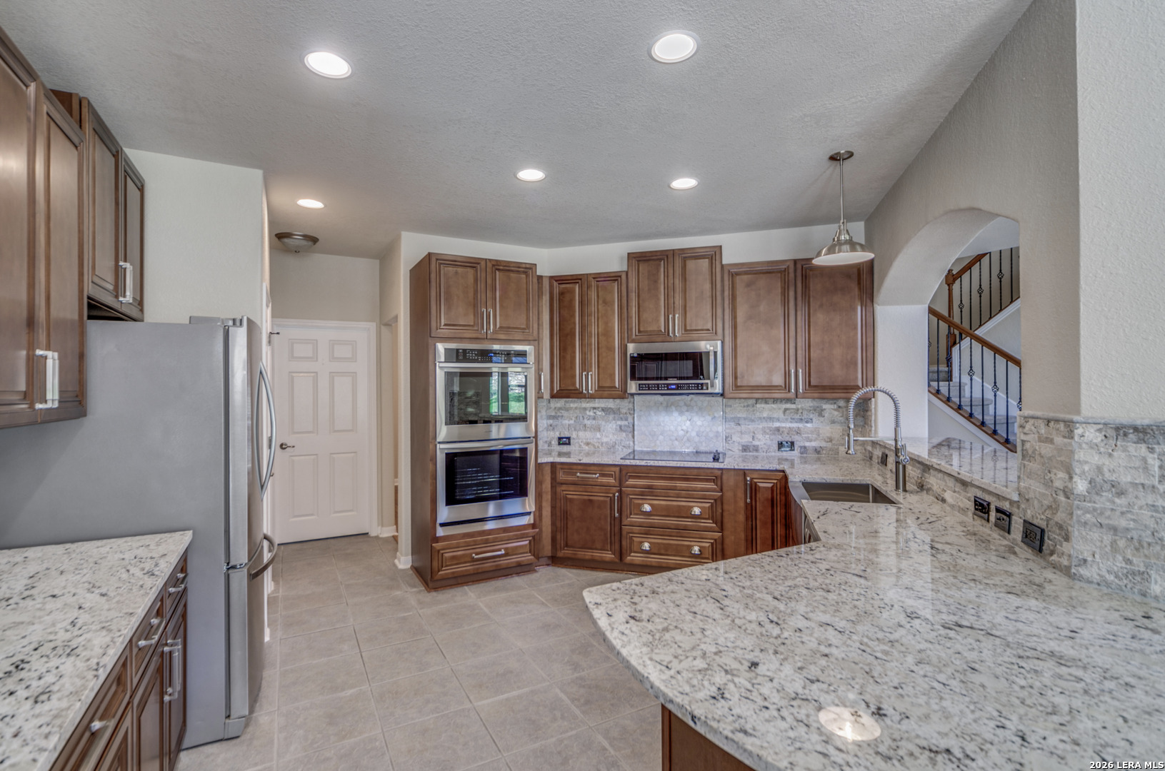 803 Silent Hollow San Antonio TX 78260