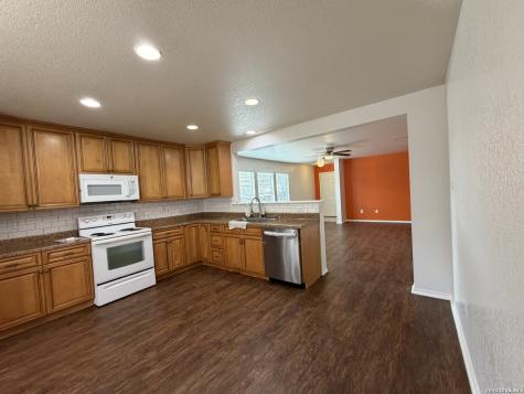 11102 Anarbor Field San Antonio TX 78254