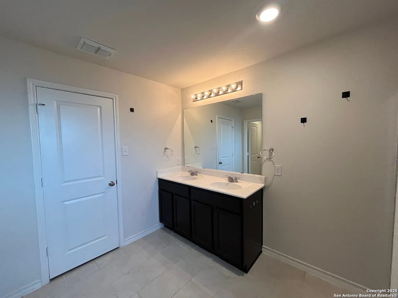 7723 Nova Star San Antonio TX 78252