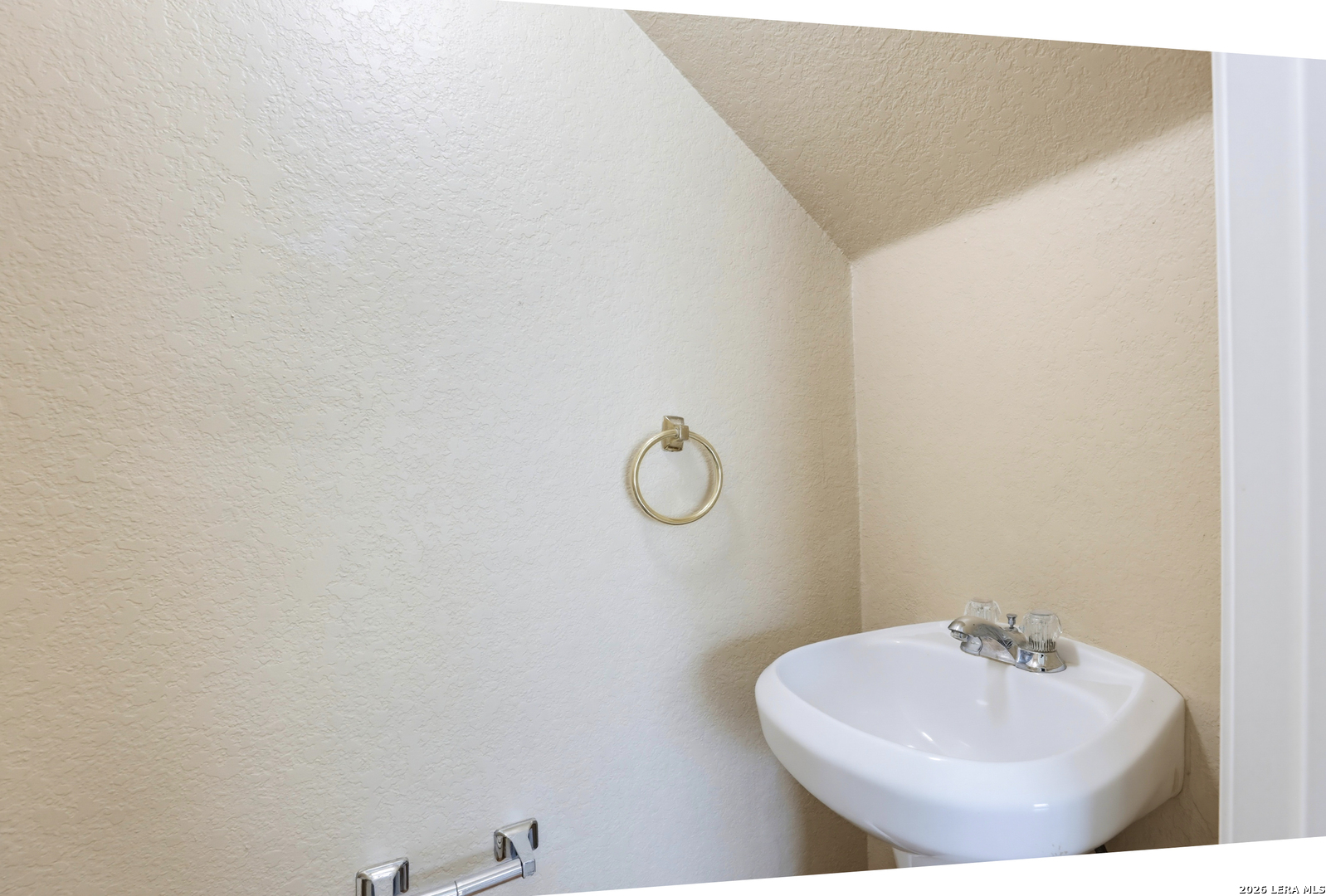 6342 Queens Castle San Antonio TX 78218