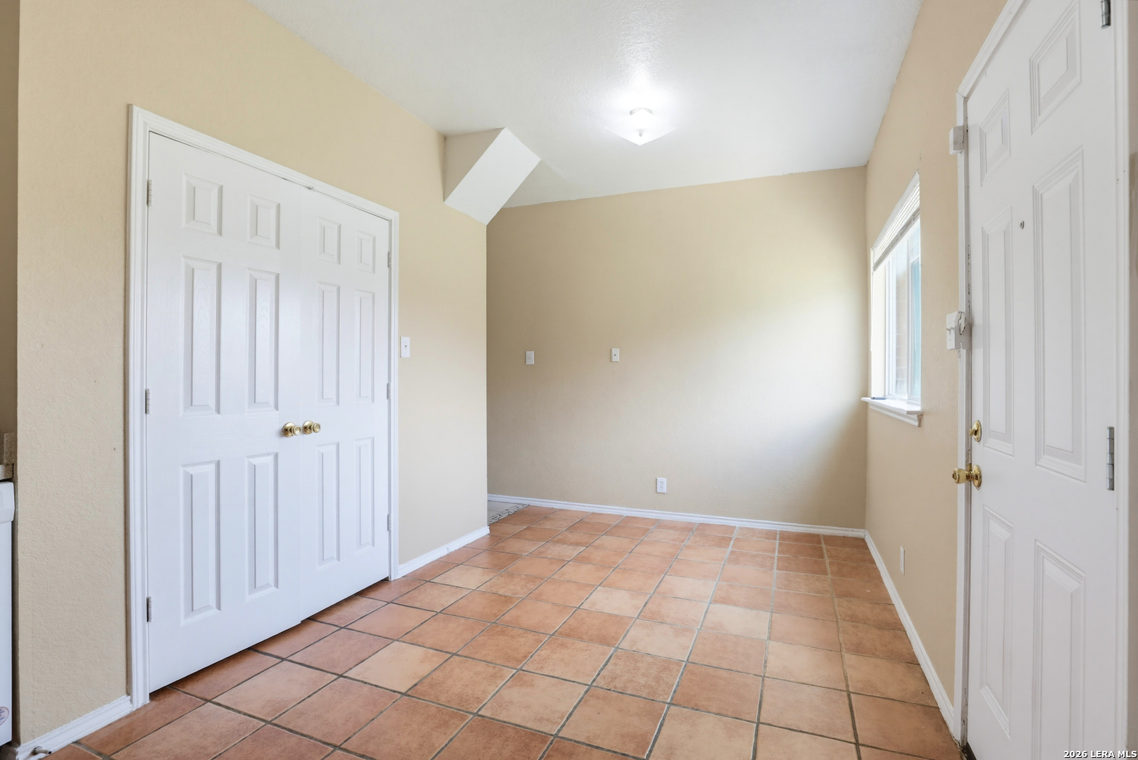 6342 Queens Castle San Antonio TX 78218