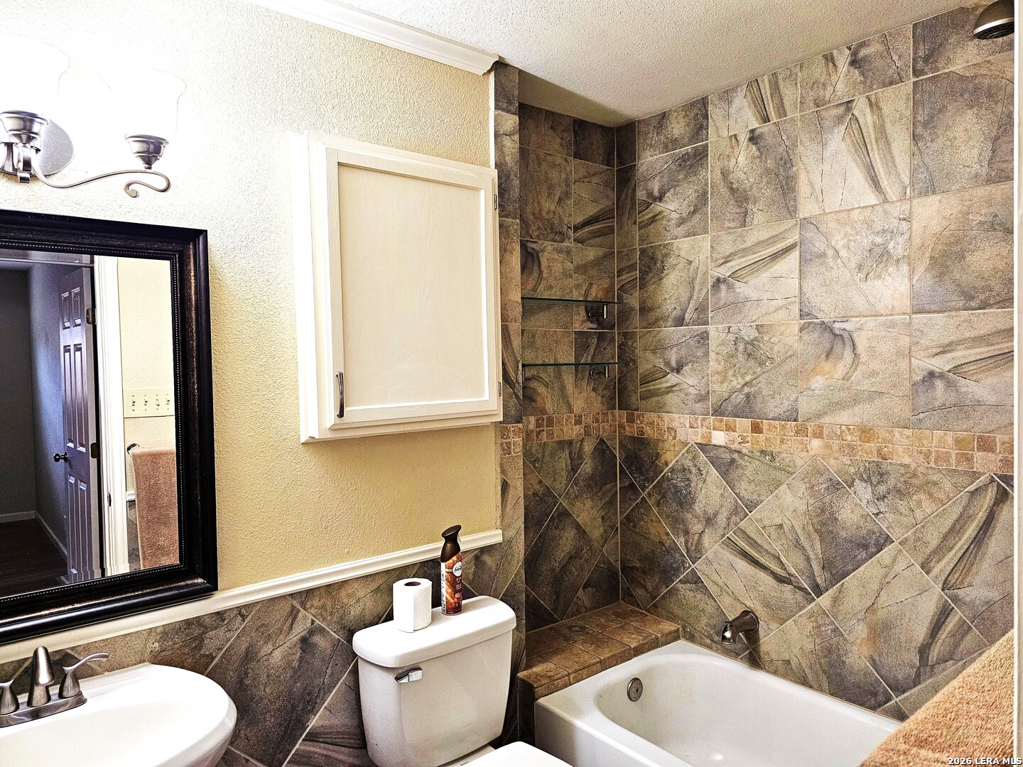 9406 Sugarloaf San Antonio TX 78245