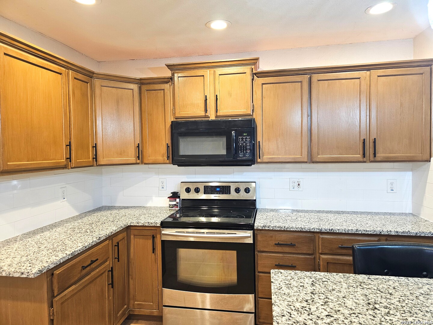 9406 Sugarloaf San Antonio TX 78245