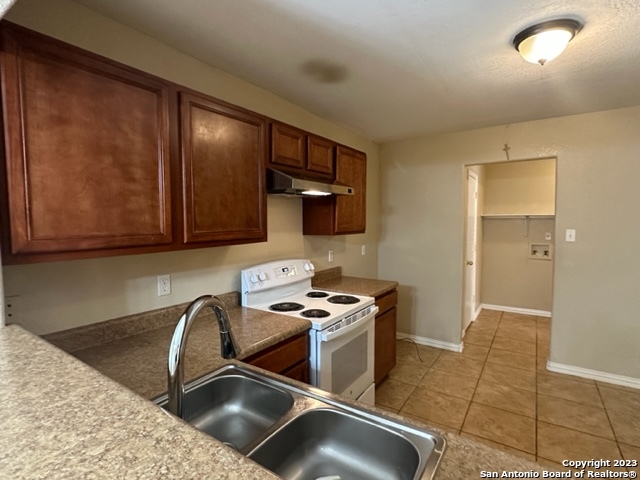 8411 Jaclyn Park San Antonio TX 78250