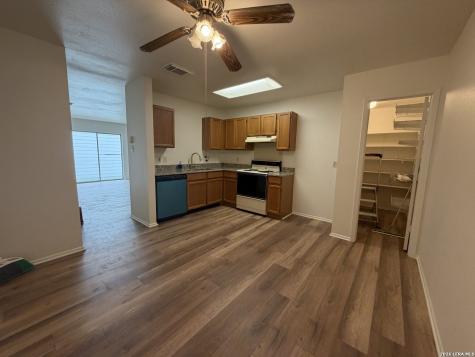 7643 Chatsworth San Antonio TX 78250