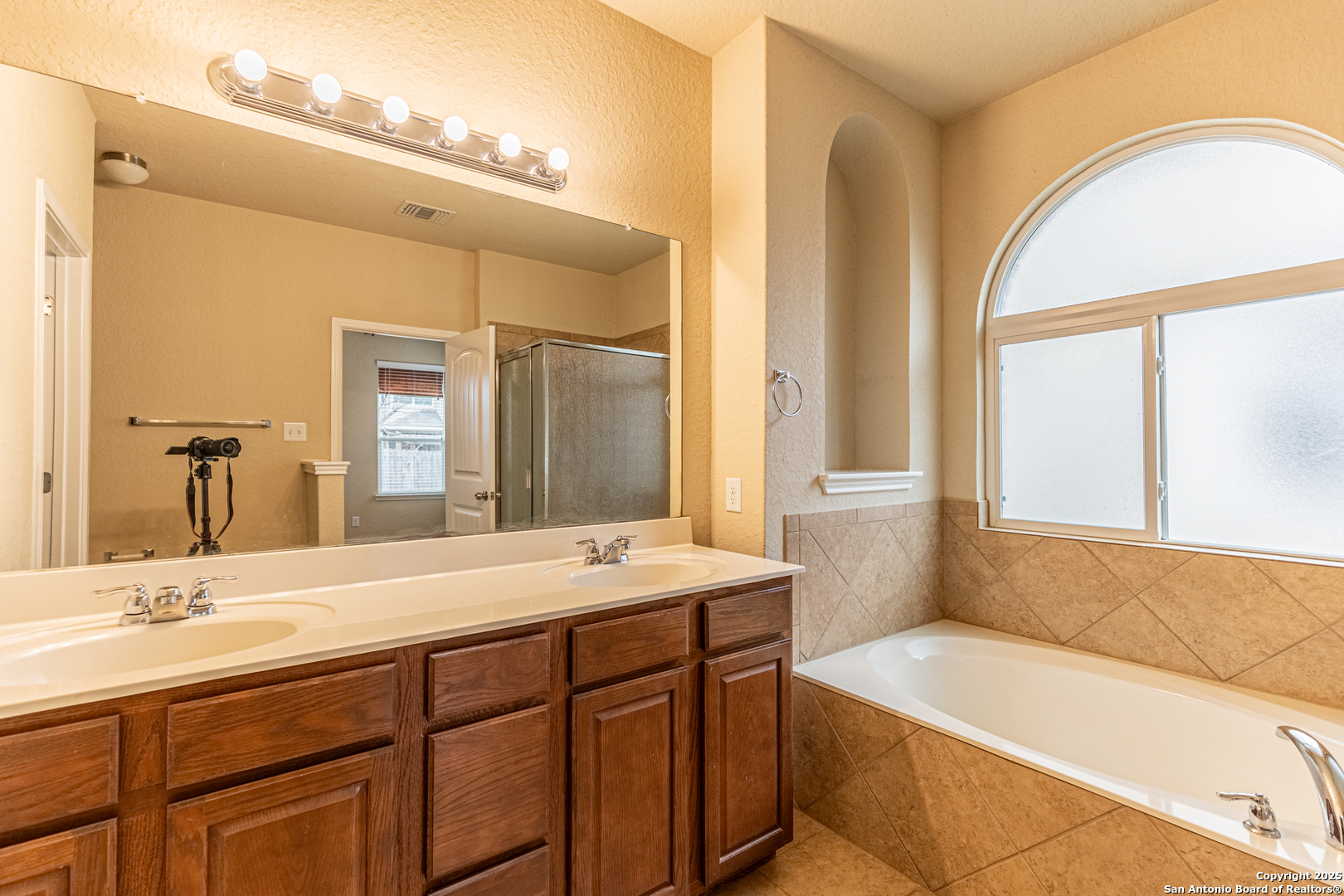 9023 Hubbard Hill San Antonio TX 78254