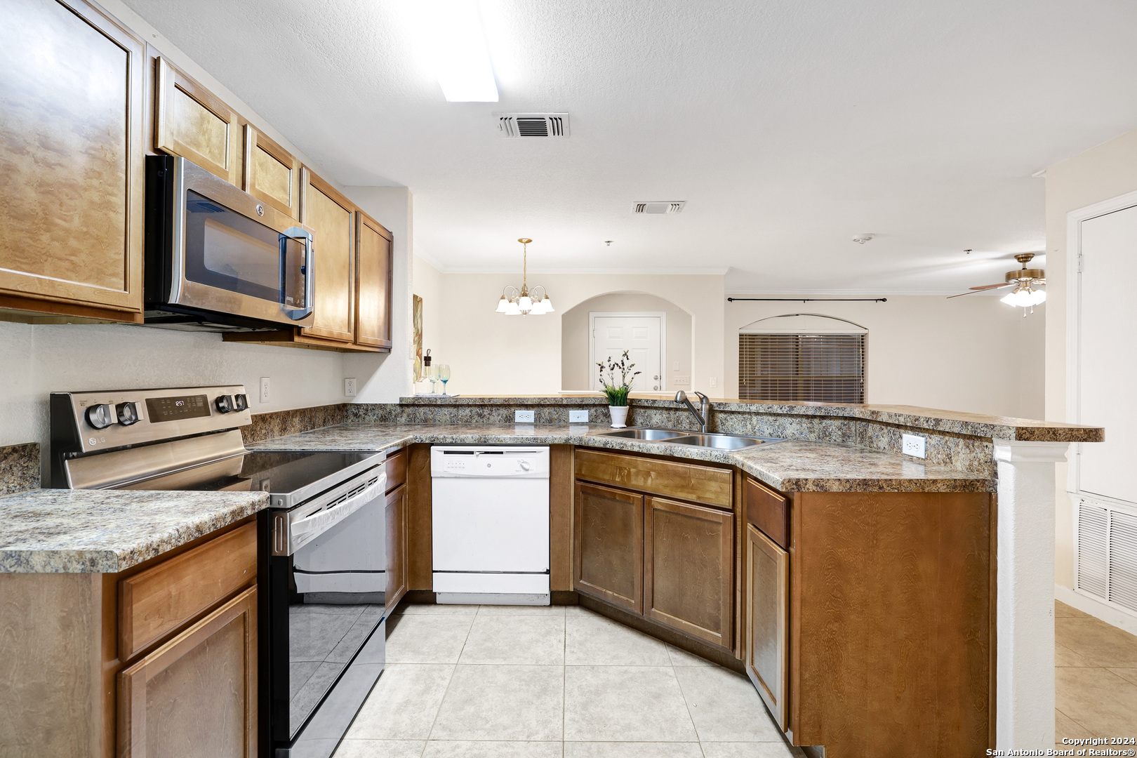 7323 Snowden Road San Antonio TX 78240
