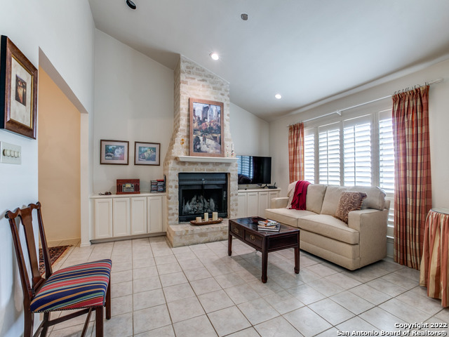 178 Oakwell Farms Parkway San Antonio TX 78218