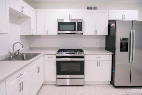 1379 Oblate Drive San Antonio TX 78216