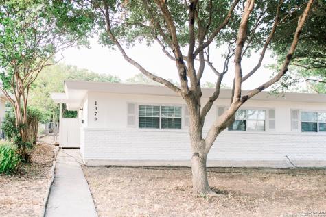 1379 Oblate Drive San Antonio TX 78216