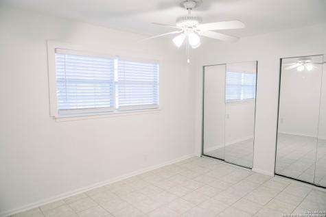 1379 Oblate Drive San Antonio TX 78216