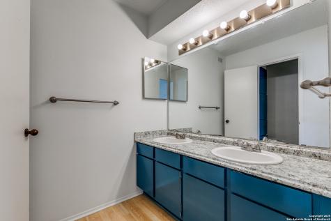 8123 Scottshill San Antonio TX 78209