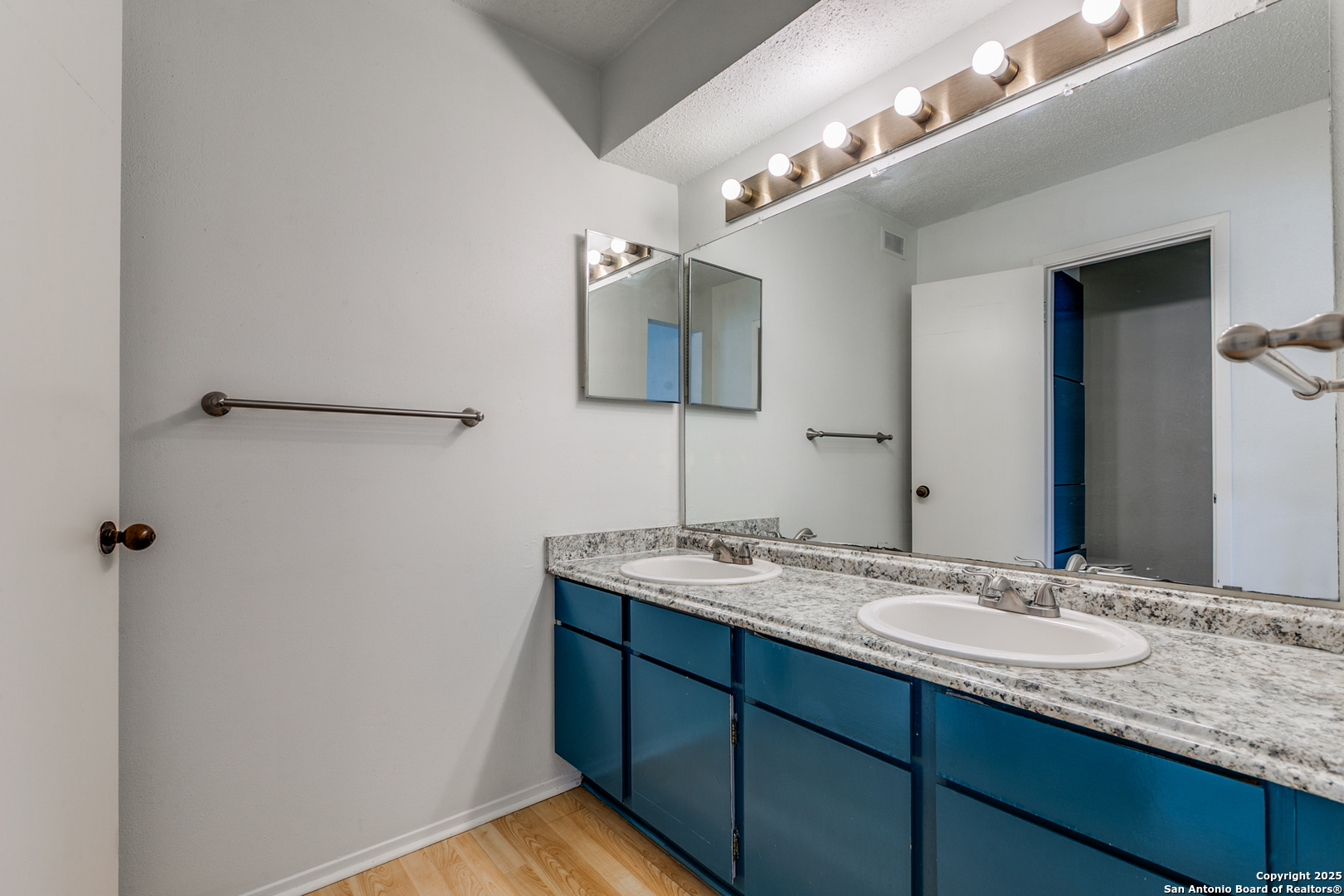 8123 Scottshill San Antonio TX 78209