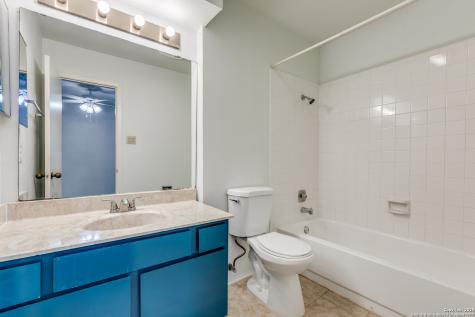 8123 Scottshill San Antonio TX 78209