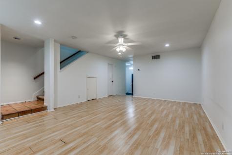 8123 Scottshill San Antonio TX 78209