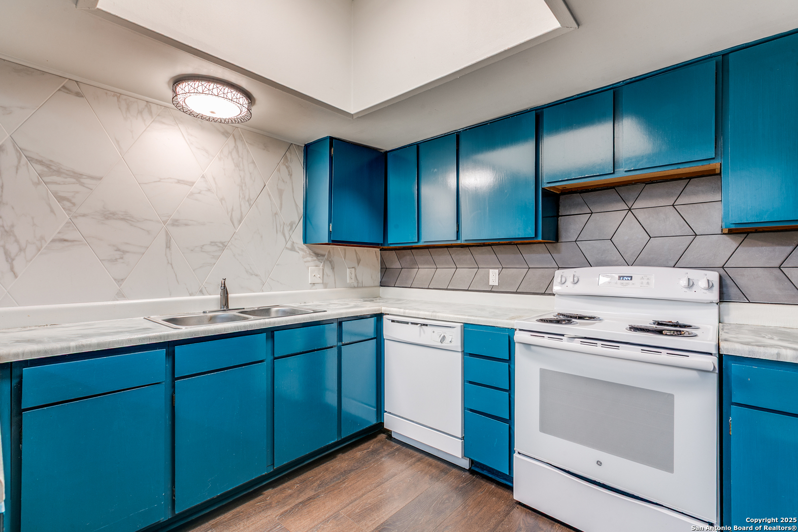 8123 Scottshill San Antonio TX 78209