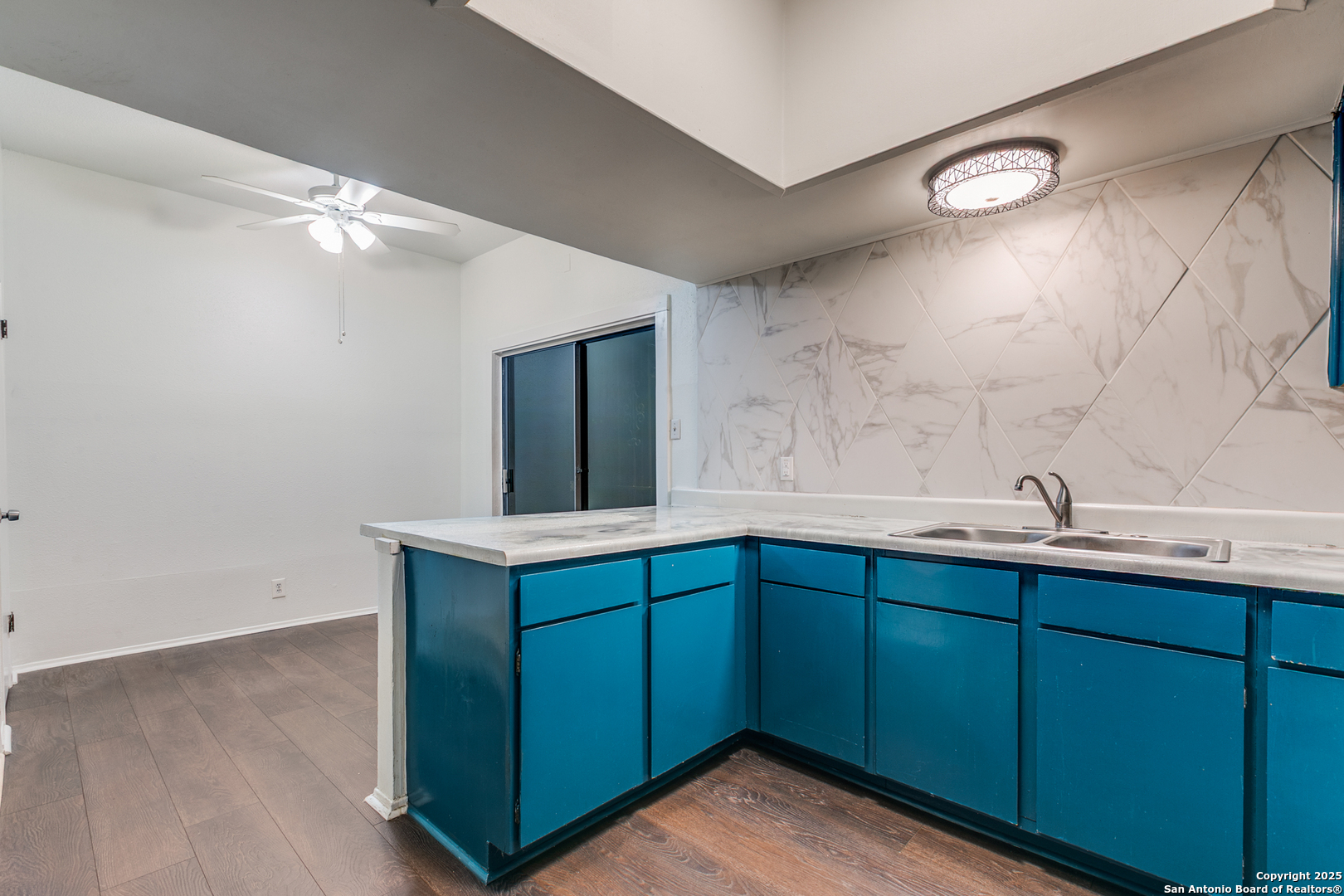 8123 Scottshill San Antonio TX 78209