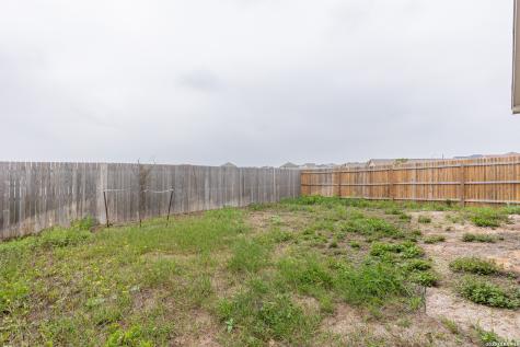 6562 Runaway Row Converse TX 78109