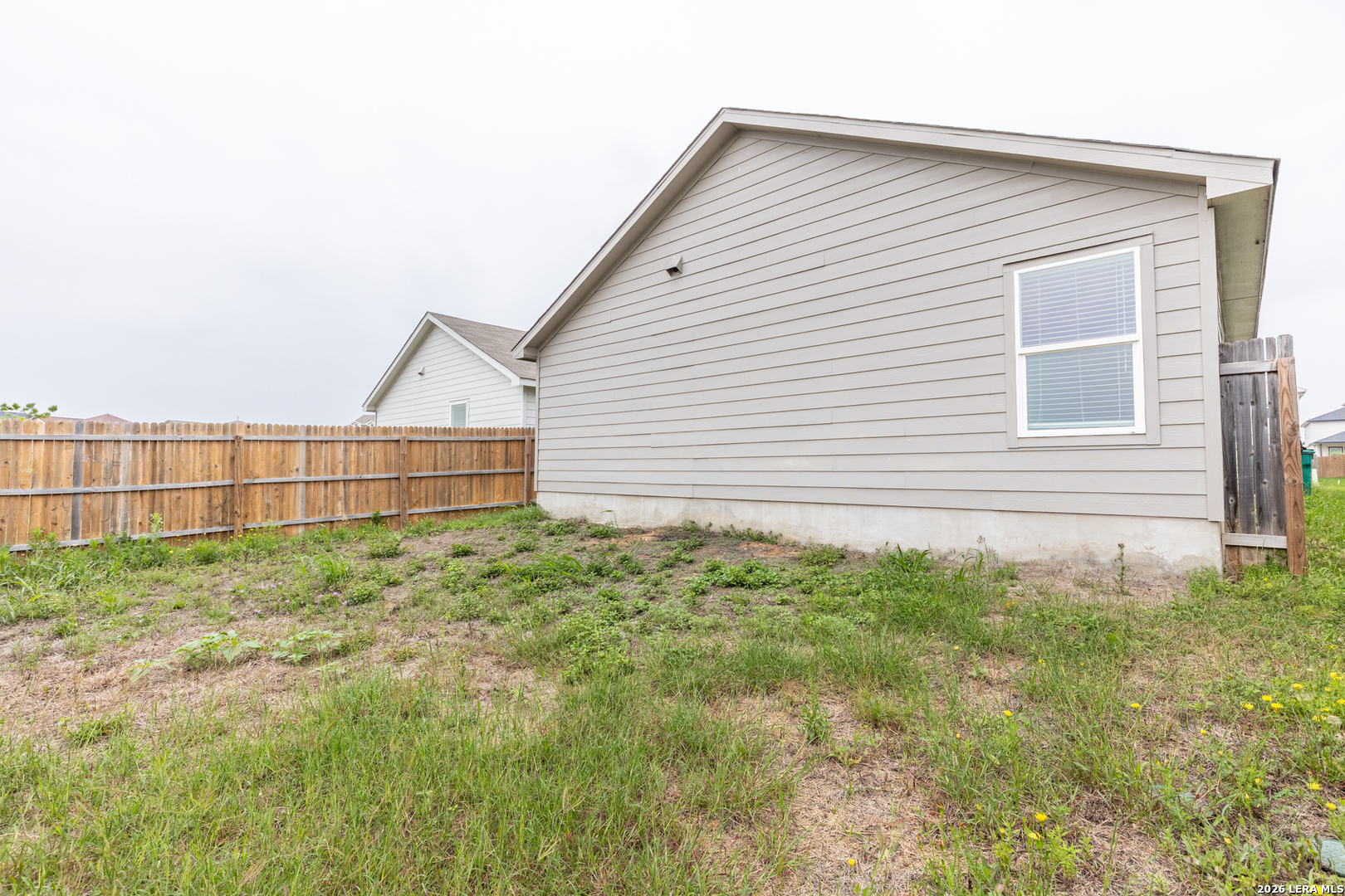 6562 Runaway Row Converse TX 78109