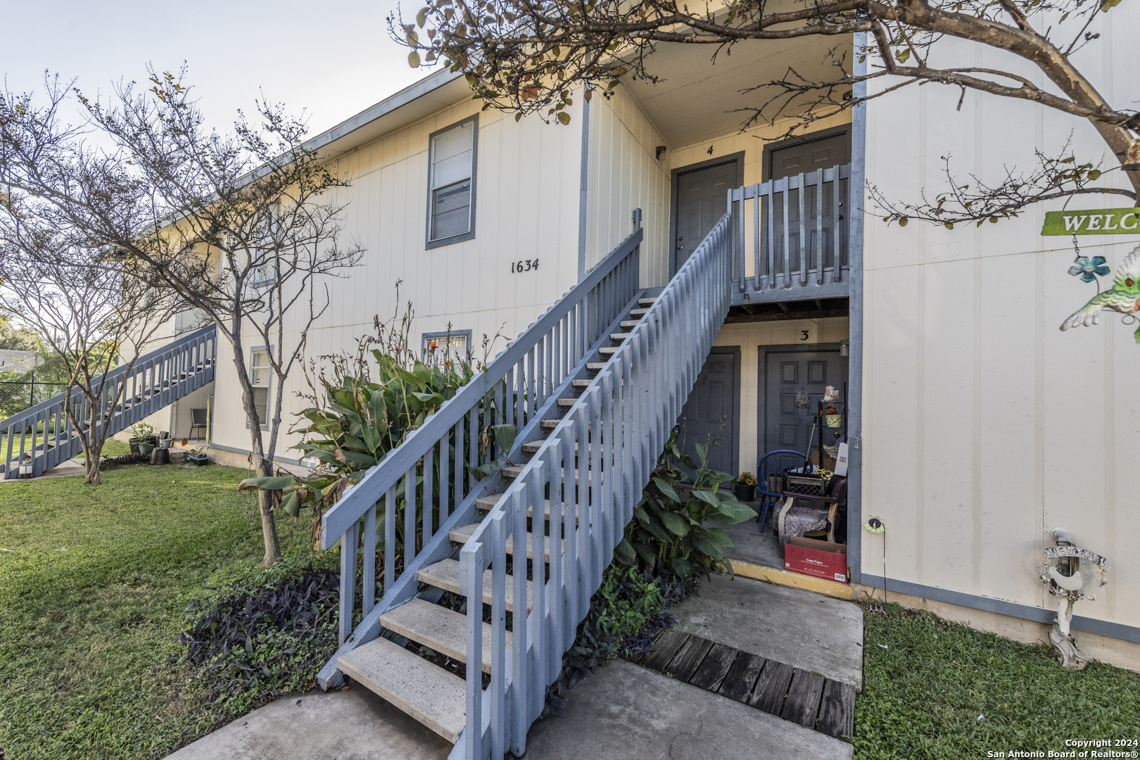 1634 W Woodlawn San Antonio TX 78201