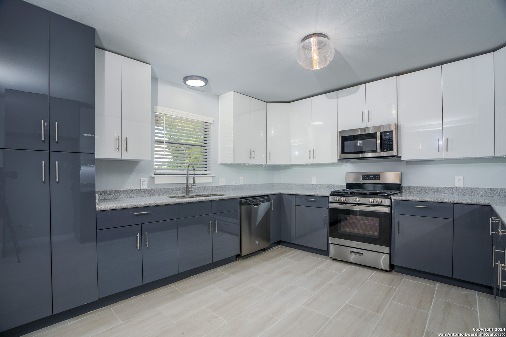 1403 N Center San Antonio TX 78202