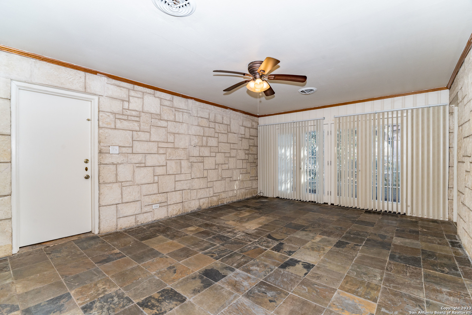 339 E Nottingham Drive San Antonio TX 78209