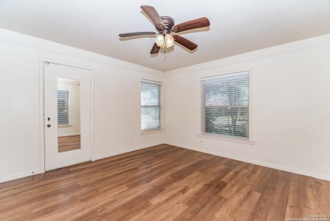 339 E Nottingham Drive San Antonio TX 78209