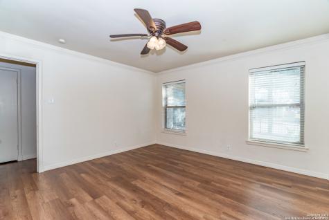 339 E Nottingham Drive San Antonio TX 78209