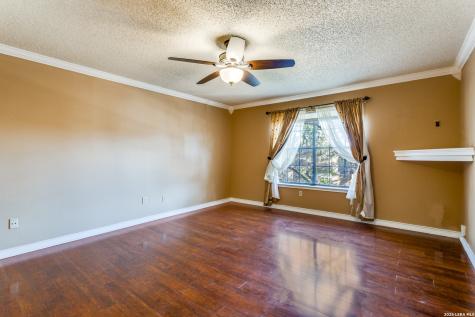9394 Lamerton Street San Antonio TX 78250
